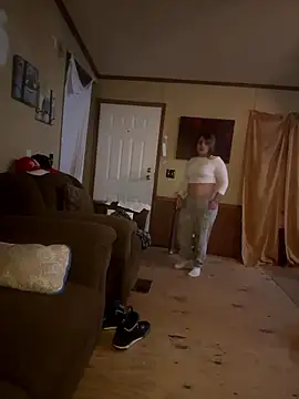 Snapshot of JuicyExxxperience chatting on 01-15-26, 10:42 JuicyExxxperience online show from 01-15-26, 10:42