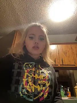 Snapshot of JuicyExxxperience chatting on 02-18-26, 02:24 JuicyExxxperience online show from 02-18-26, 02:24