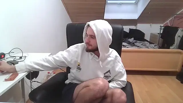 Snapshot of Bez3ybik chatting on 09-10-25, 05:35 Bez3ybik online show from 09-10-25, 05:35