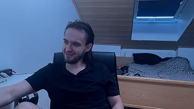 Bez3ybik online show from 06-24-26, 07:02