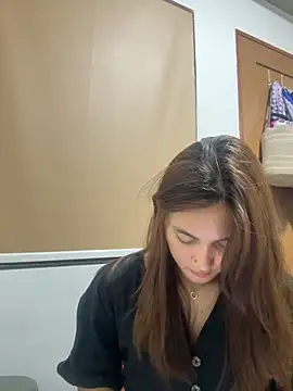 LanySylvia online show from 10-17-25, 03:14