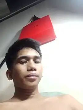 Snapshot of charlie0728 chatting on 04-14-26, 02:45 charlie0728 online show from 04-14-26, 02:45