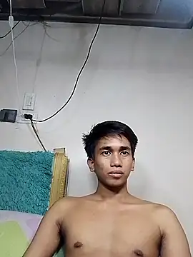Snapshot of charlie0728 chatting on 05-16-26, 01:54 charlie0728 online show from 05-16-26, 01:54