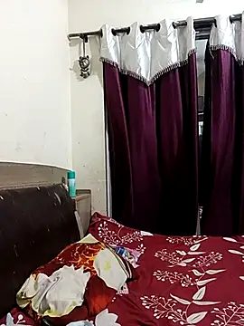 MEERAcle online show from 04-07-26, 04:29