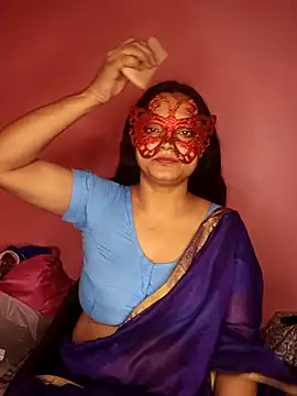 Snapshot of MEERAcle chatting on 04-27-26, 03:04 MEERAcle online show from 04-27-26, 03:04