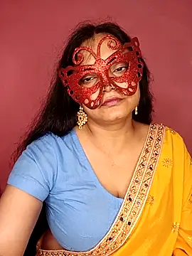 Snapshot of MEERAcle chatting on 04-28-26, 02:44 MEERAcle online show from 04-28-26, 02:44