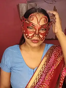 Snapshot of MEERAcle chatting on 06-03-26, 03:42 MEERAcle online show from 06-03-26, 03:42