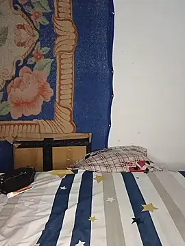 Snapshot of MEERAcle chatting on 07-19-26, 05:27 MEERAcle online show from 07-19-26, 05:27