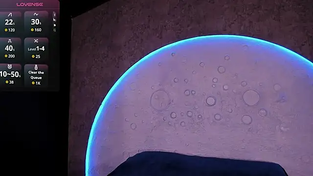 Snapshot of ZahaRose chatting on 10-17-25, 02:04 ZahaRose online show from 10-17-25, 02:04