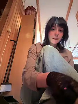 Only April online show from 04-22-26, 03:09