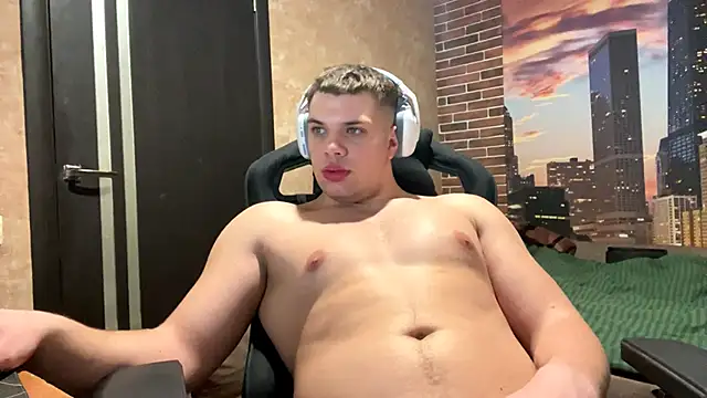 MusclePhantom online show from 03-16-26, 10:14