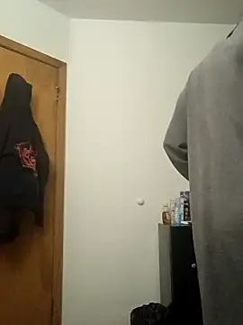 MoonlikePolicy727 online show from 12-22-25, 05:10