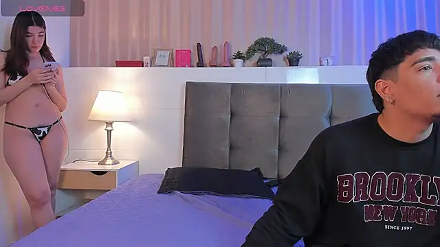 Snapshot of CuteButHarder chatting on 02-18-26, 12:12 CuteButHarder online show from 02-18-26, 12:12