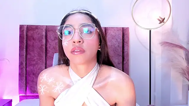 IvyJhons online show from 12-15-25, 12:09