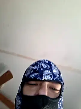 Snapshot of MassedParidae chatting on 03-05-26, 04:03 MassedParidae online show from 03-05-26, 04:03