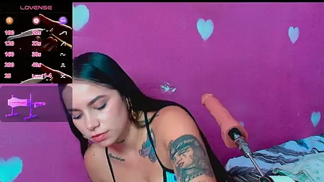 Lali HOtt online show from 11-17-25, 05:52