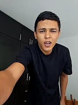 Snapshot of angelss_666 chatting on 09-27-25, 06:02 angelss 666 online show from 09-27-25, 06:02