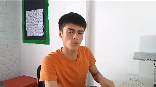 xXx Fenti Savage xXx online show from 08-01-26, 06:18