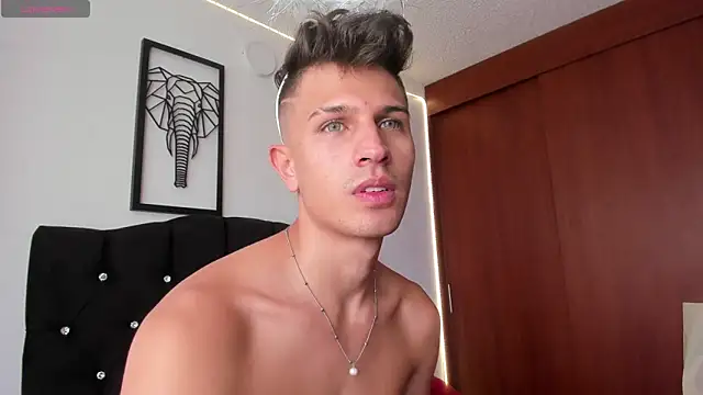 kevin ahss online show from 10-31-25, 07:48