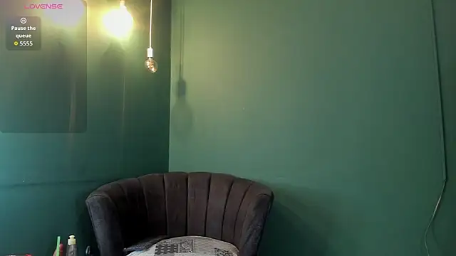 Snapshot of Nezuko_16 chatting on 10-03-25, 03:36 Nezuko 16 online show from 10-03-25, 03:36