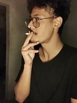 Snapshot of Mago666_ chatting on 10-31-25, 02:56 Mago666  online show from 10-31-25, 02:56