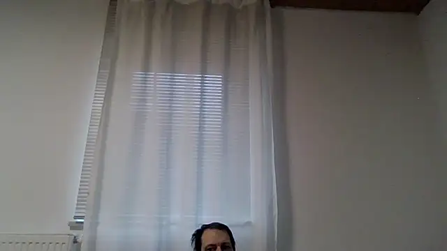 Snapshot of XLBarehengst chatting on 10-05-25, 06:12 XLBarehengst online show from 10-05-25, 06:12