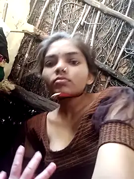 Snapshot of Hitsda chatting on 09-24-25, 03:10 Hitsda online show from 09-24-25, 03:10