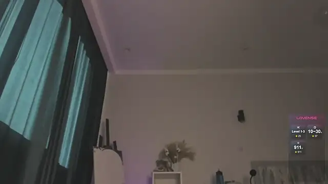 Snapshot of devaivy chatting on 10-04-25, 10:13 devaivy online show from 10-04-25, 10:13