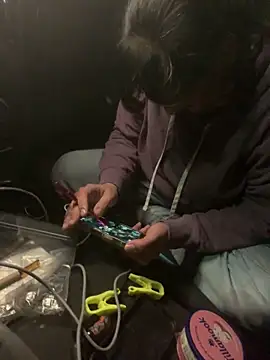 Snapshot of shakeweight chatting on 12-02-25, 03:45 shakeweight online show from 12-02-25, 03:45