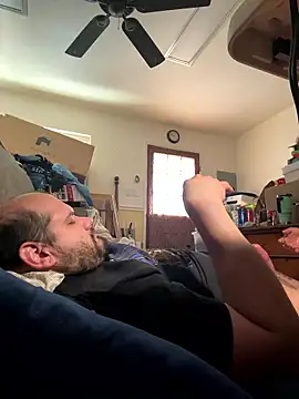 Snapshot of shakeweight chatting on 01-17-26, 08:01 shakeweight online show from 01-17-26, 08:01