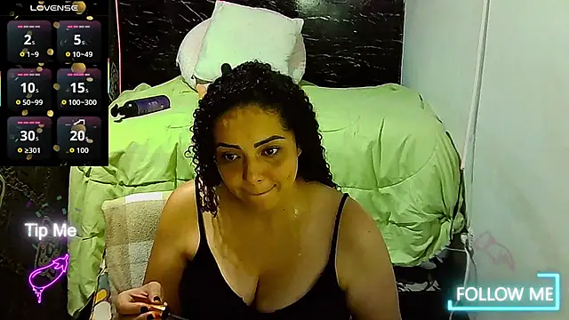  naughty milf online show from 03-29-26, 02:00