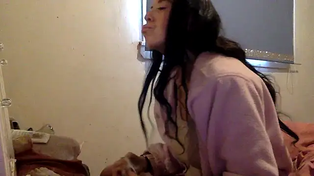 Bellababexox online show from 10-15-25, 02:06