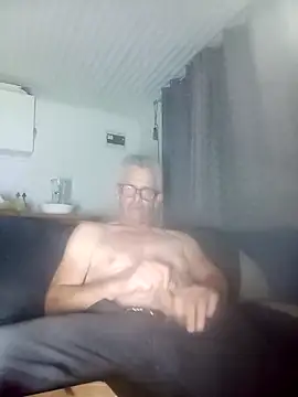 Snapshot of CPTCOCK chatting on 11-28-25, 07:38 CPTCOCK online show from 11-28-25, 07:38