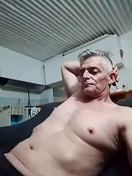 Snapshot of CPTCOCK chatting on 12-17-25, 12:16 CPTCOCK online show from 12-17-25, 12:16