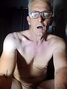 Snapshot of CPTCOCK chatting on 12-17-25, 06:58 CPTCOCK online show from 12-17-25, 06:58