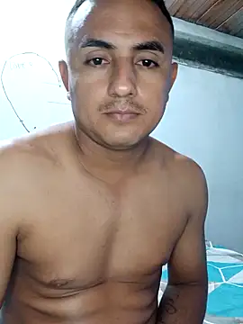 Geral Yeraldyn09 online show from 10-18-25, 01:08