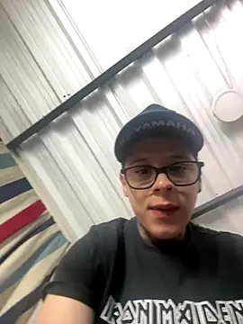 Snapshot of jordan_422 chatting on 11-28-25, 07:16 jordan 422 online show from 11-28-25, 07:16