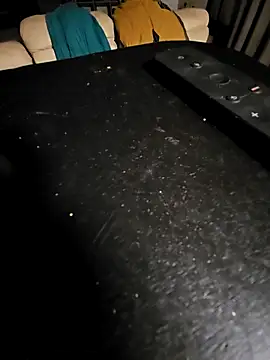 Snapshot of Stingles chatting on 02-14-26, 09:44 Stingles online show from 02-14-26, 09:44