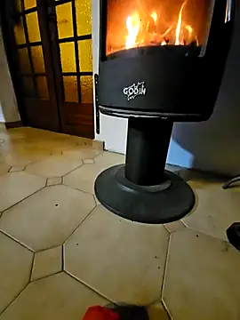 Snapshot of Stingles chatting on 02-28-26, 10:00 Stingles online show from 02-28-26, 10:00