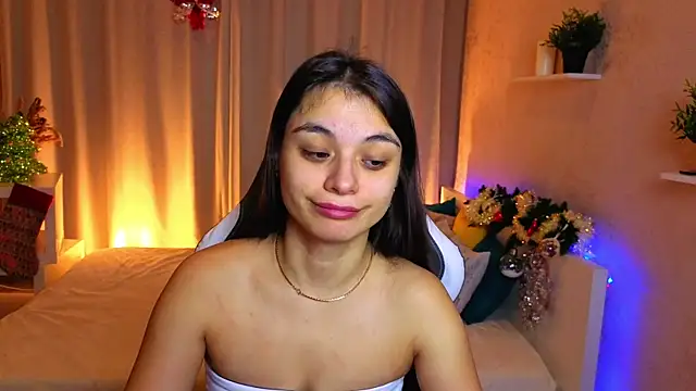 Snapshot of Leila_Hefner chatting on 12-04-25, 02:43 Leila Hefner online show from 12-04-25, 02:43