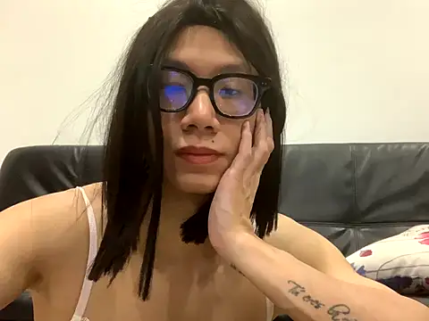 Snapshot of AnnaCR666 chatting on 10-04-25, 02:53 AnnaCR666 online show from 10-04-25, 02:53