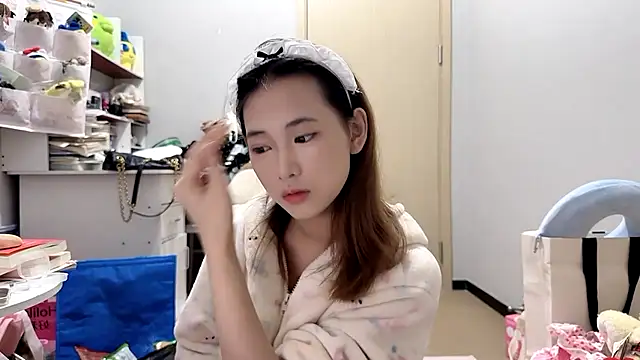 Ann-cookie online show from 05-14-26, 03:19