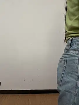 crhong666 online show from 09-22-25, 12:23