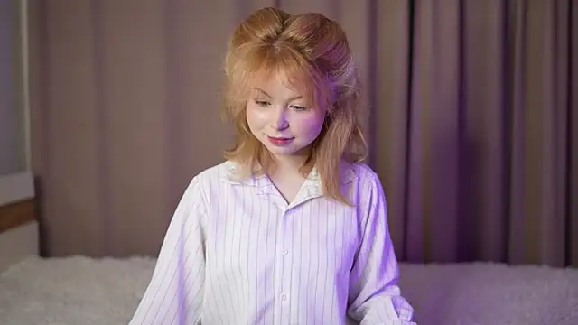 Snapshot of Stella_Vanila chatting on 10-04-25, 11:14 Stella Vanila online show from 10-04-25, 11:14