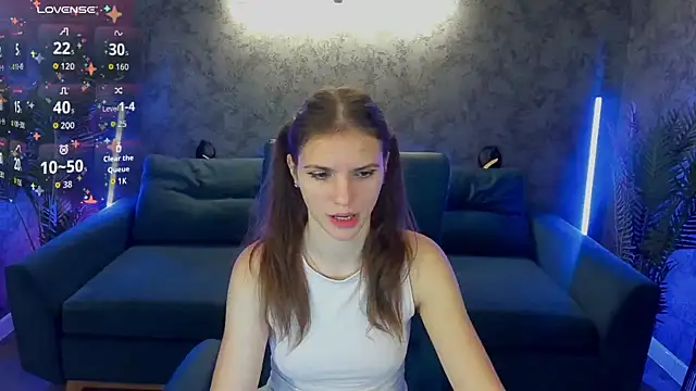 Snapshot of PussyOnLuck chatting on 10-17-25, 07:00 PussyOnLuck online show from 10-17-25, 07:00