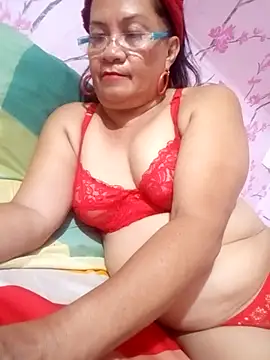 Snapshot of vickyhot1966 chatting on 09-20-25, 09:32 vickyhot1966 online show from 09-20-25, 09:32
