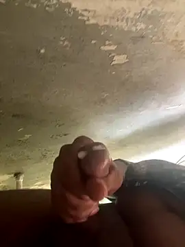 Snapshot of VIPMALLUBOY chatting on 10-24-25, 07:38 VIPMALLUBOY online show from 10-24-25, 07:38