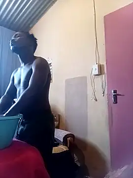 Snapshot of Hood_Bouy chatting on 11-24-25, 06:13 Hood Bouy online show from 11-24-25, 06:13