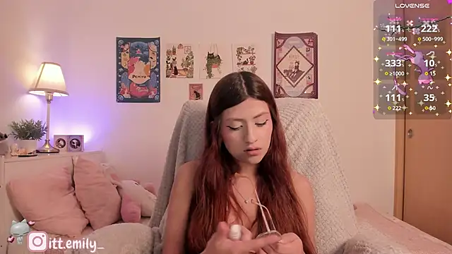 emily uwu0 online show from 04-01-26, 01:39