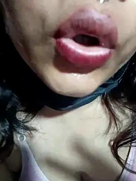 Snapshot of Hott_Muskan chatting on 04-28-26, 06:57 Hott Muskan online show from 04-28-26, 06:57